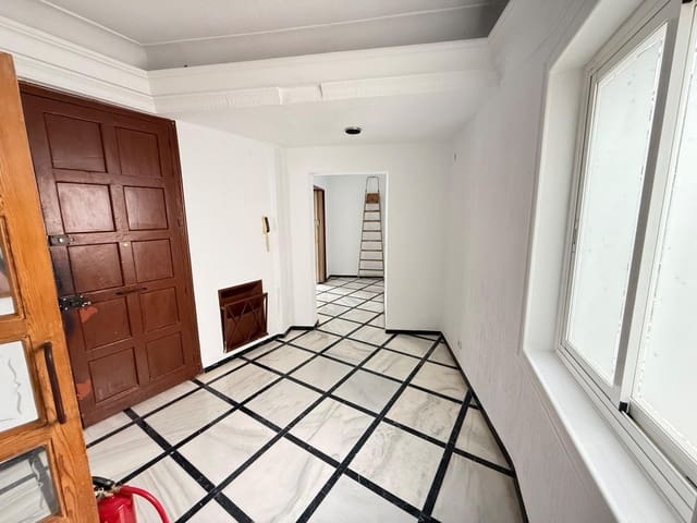 4 slaapkamer Kantoor te huur in Centro, Córdoba stad - € 1.775 (Ref: 9360032)