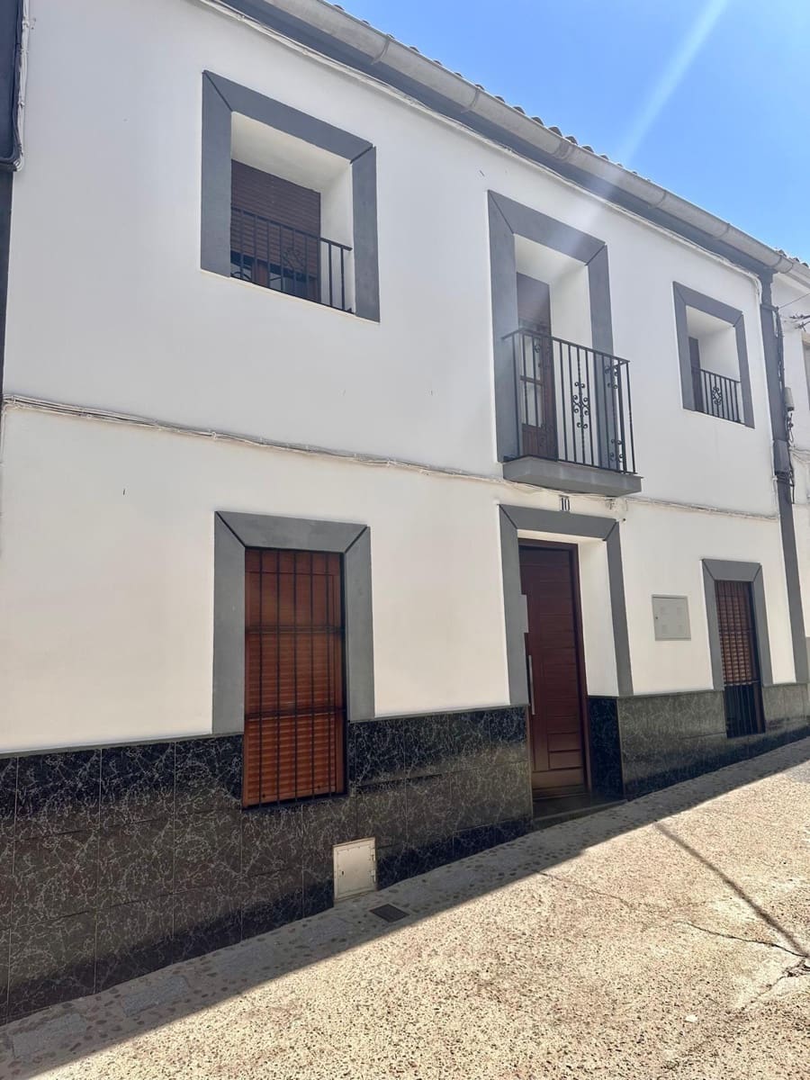 4 bedroom Townhouse for sale in Fuente Obejuna - € 130,000 (Ref: 9360033)
