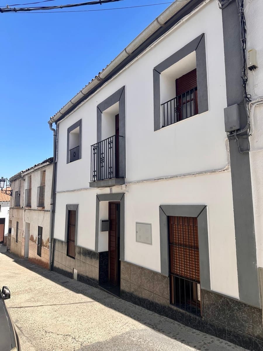 4 bedroom Townhouse for sale in Fuente Obejuna - € 130,000 (Ref: 9360033)
