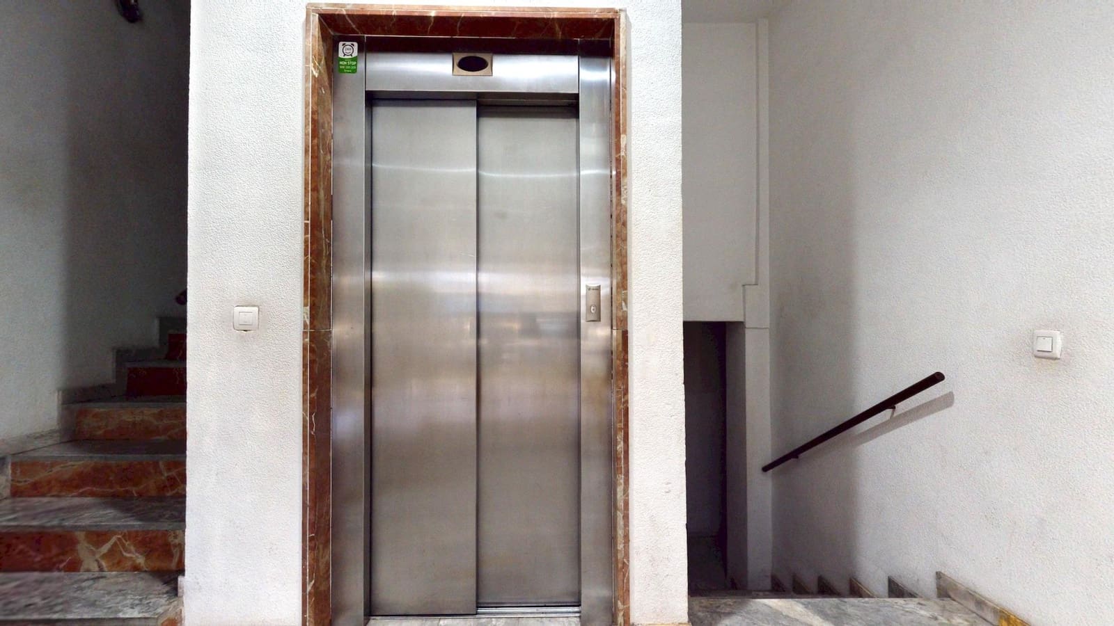 Piso de 3 habitaciones en Córdoba ciudad en venta - 259.000 € (Ref: 9360037)