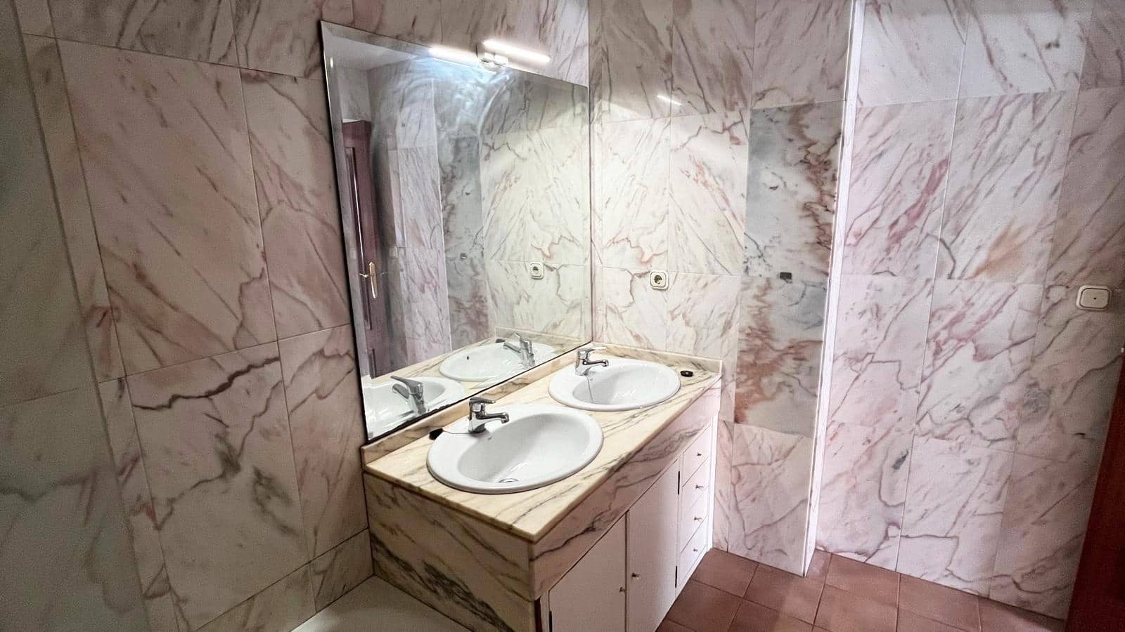 3 makuuhuone Asunto myytävänä paikassa Cordoba kaupunki - 149 000 € (Ref: 9360038)