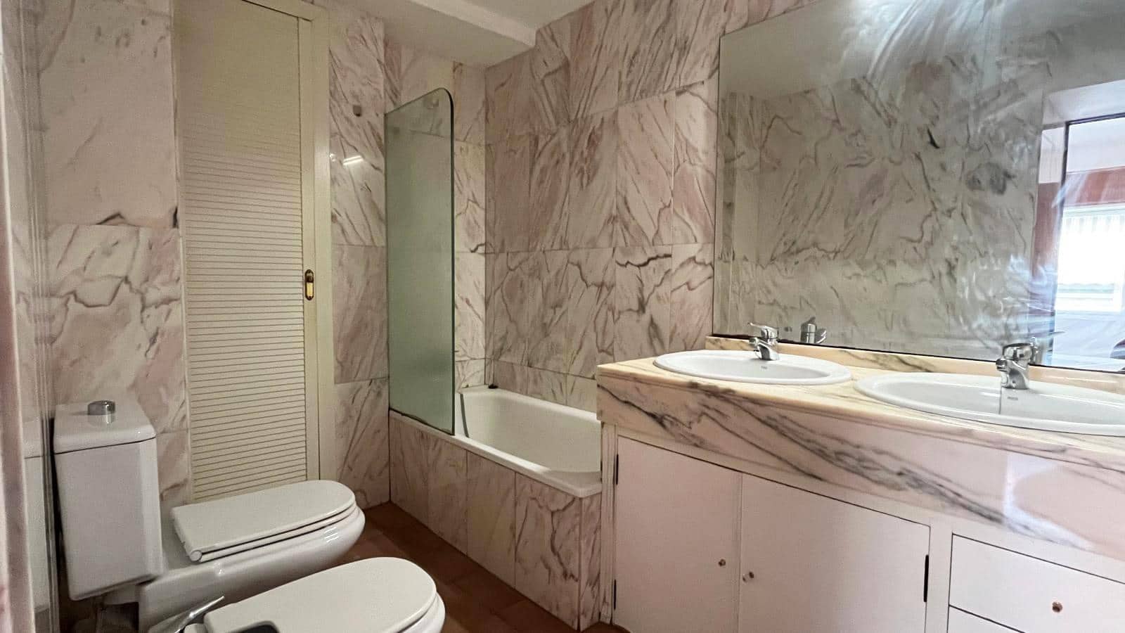 3 makuuhuone Asunto myytävänä paikassa Cordoba kaupunki - 149 000 € (Ref: 9360038)