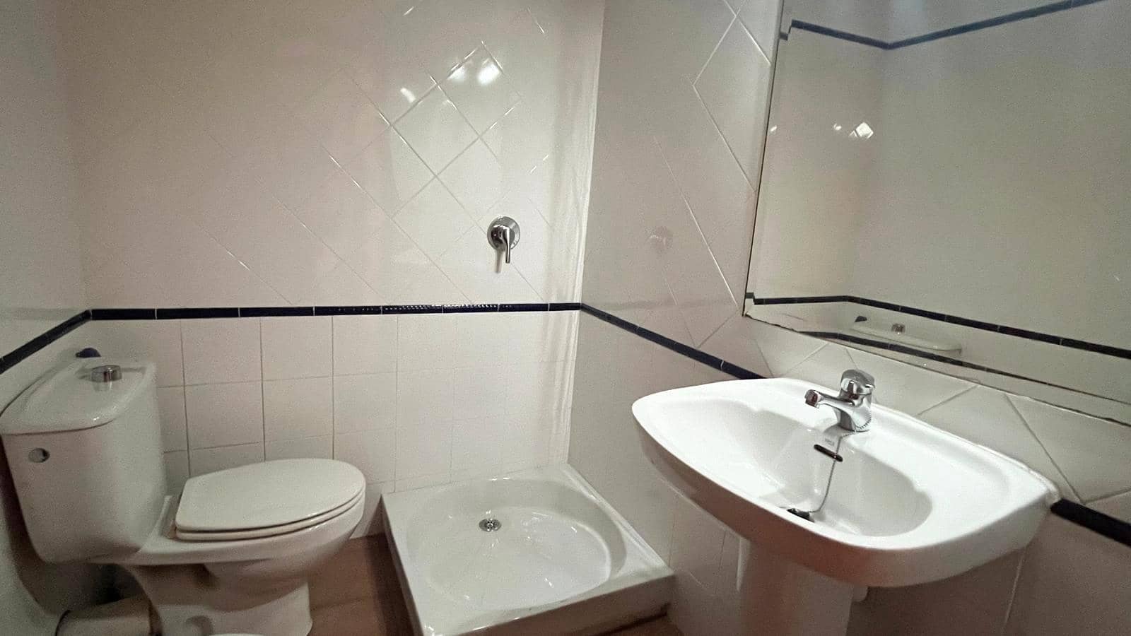 3 makuuhuone Asunto myytävänä paikassa Cordoba kaupunki - 149 000 € (Ref: 9360038)