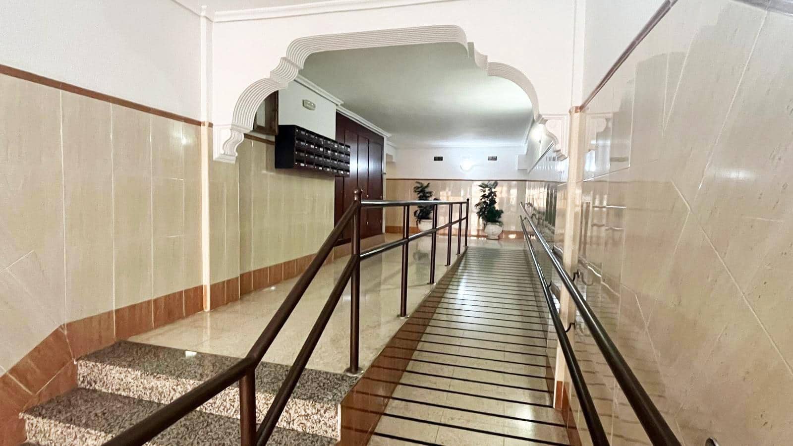 3 makuuhuone Asunto myytävänä paikassa Cordoba kaupunki - 149 000 € (Ref: 9360038)