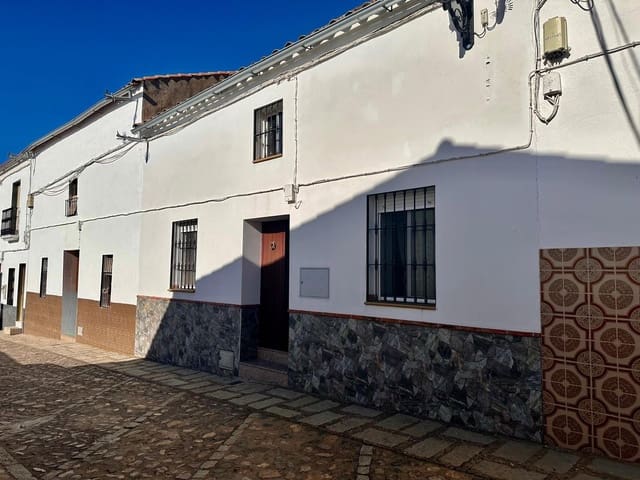 3 makuuhuone Omakotitalo myytävänä paikassa Fuente Obejuna - 84 000 € (Ref: 9360039)