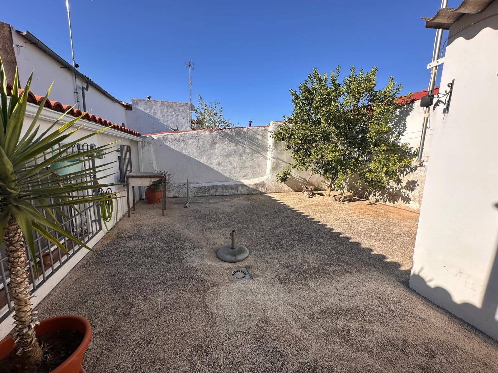 3 makuuhuone Omakotitalo myytävänä paikassa Fuente Obejuna - 84 000 € (Ref: 9360039)