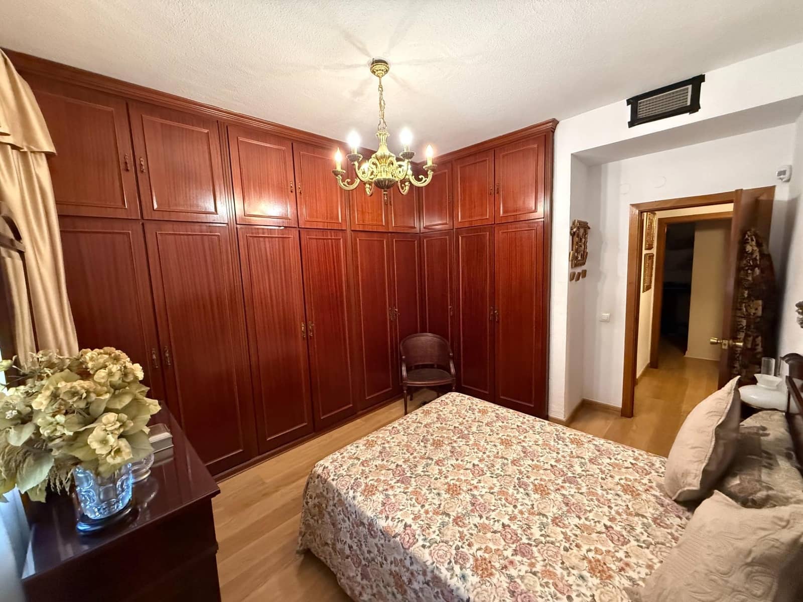 4 soverom Villa til salgs i Cordoba by med svømmebasseng - € 525 000 (Ref: 9360040)