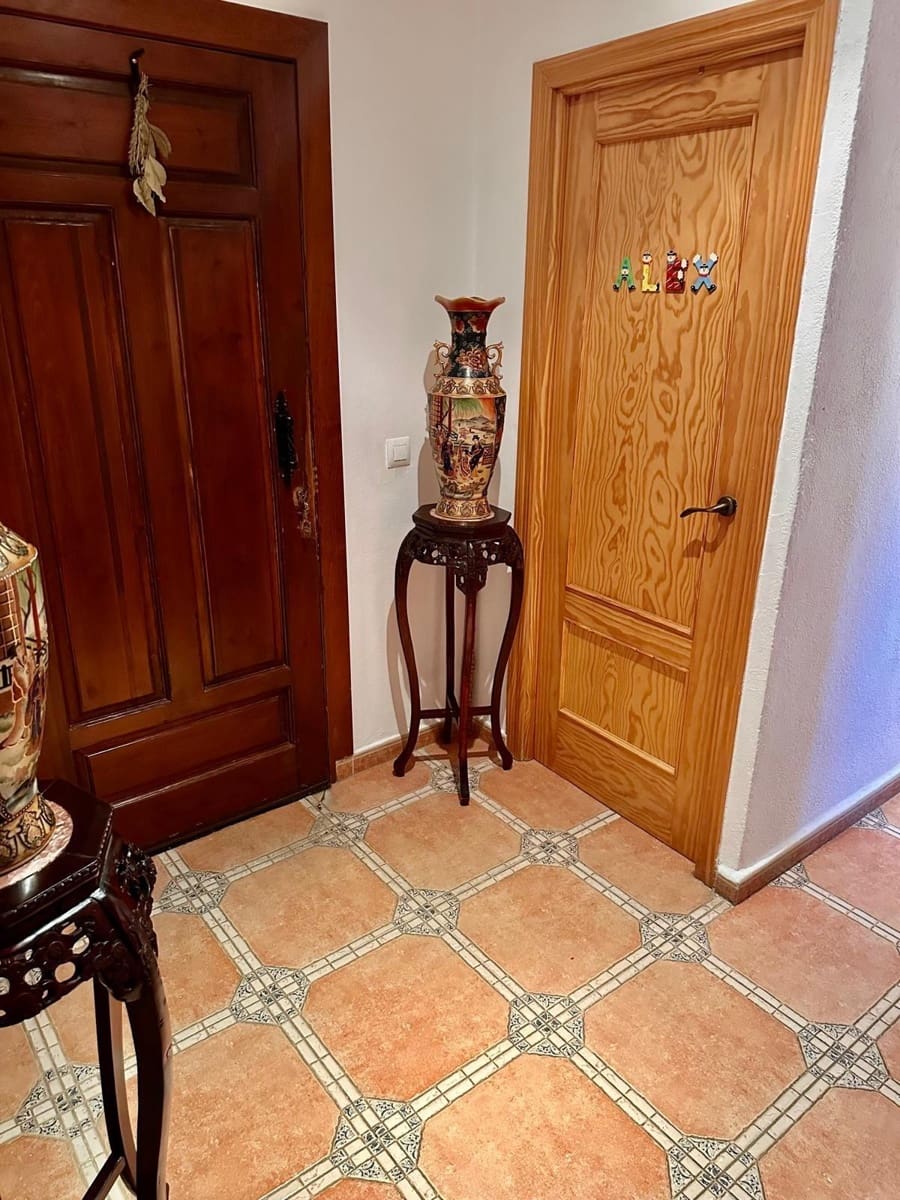 4 soveværelse Villa til salg i Fuente Obejuna med swimmingpool - € 84.000 (Ref: 9360043)