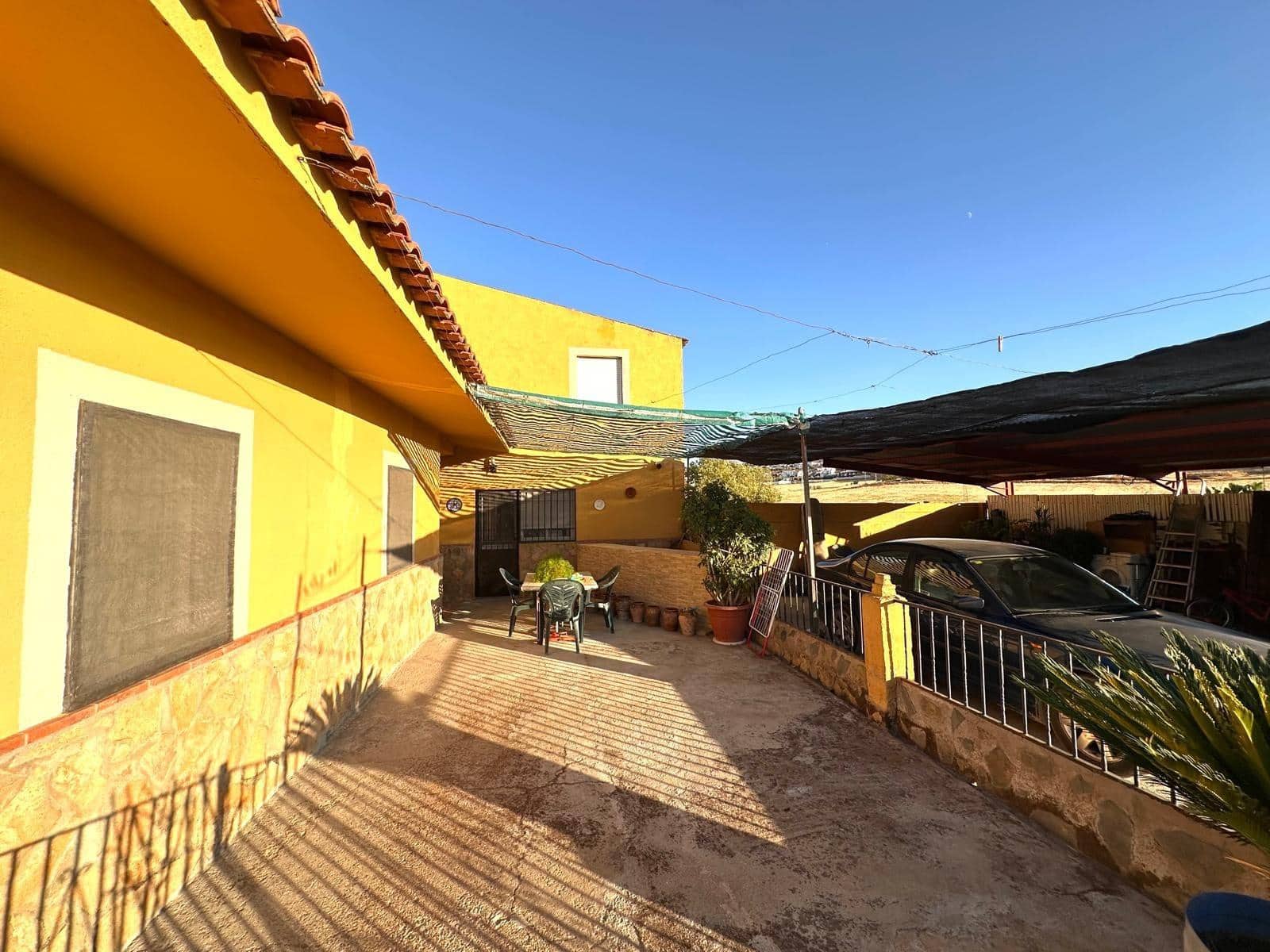 4 soveværelse Villa til salg i Fuente Obejuna med swimmingpool - € 84.000 (Ref: 9360043)