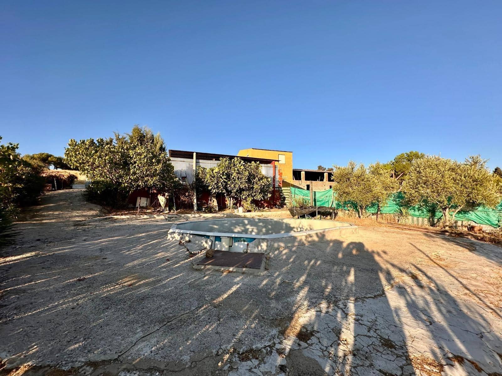 4 soveværelse Villa til salg i Fuente Obejuna med swimmingpool - € 84.000 (Ref: 9360043)