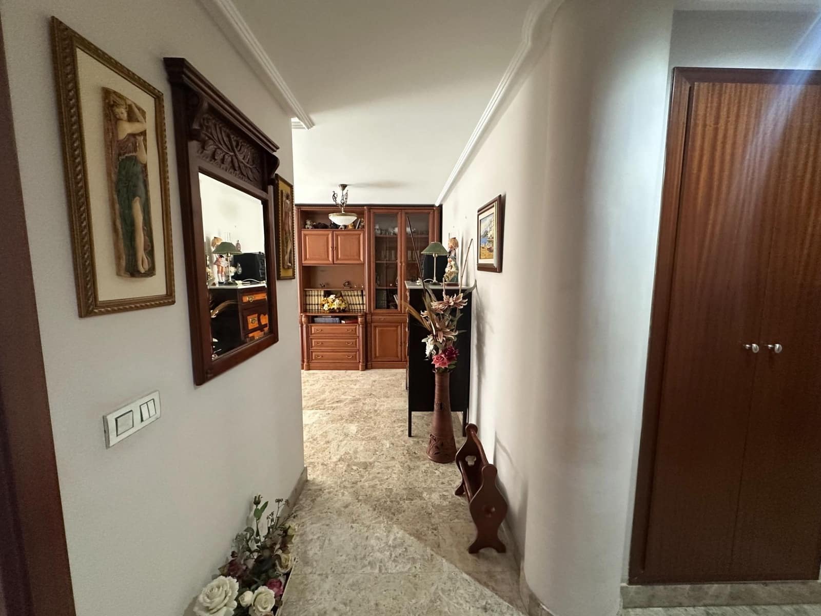 3 makuuhuone Asunto myytävänä paikassa Cordoba kaupunki mukana 
autotalli - 220 000 € (Ref: 9360055)