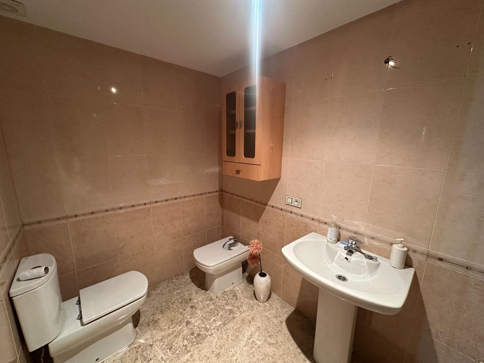 3 makuuhuone Asunto myytävänä paikassa Cordoba kaupunki mukana 
autotalli - 220 000 € (Ref: 9360055)