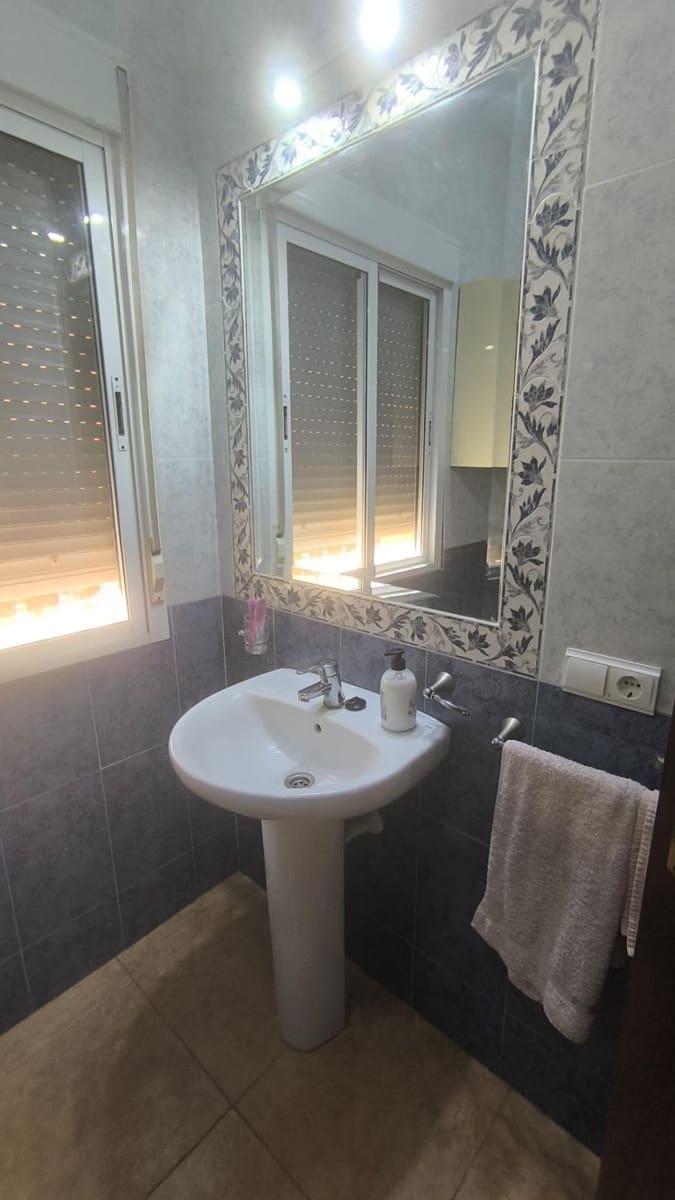 3 chambre Finca/Maison de Campagne à vendre à El Higueron avec piscine - 171 500 € (Ref: 9360056)