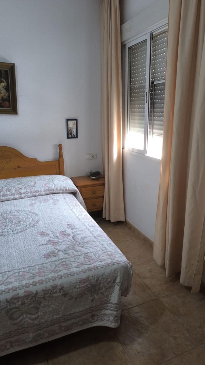 3 chambre Finca/Maison de Campagne à vendre à El Higueron avec piscine - 171 500 € (Ref: 9360056)