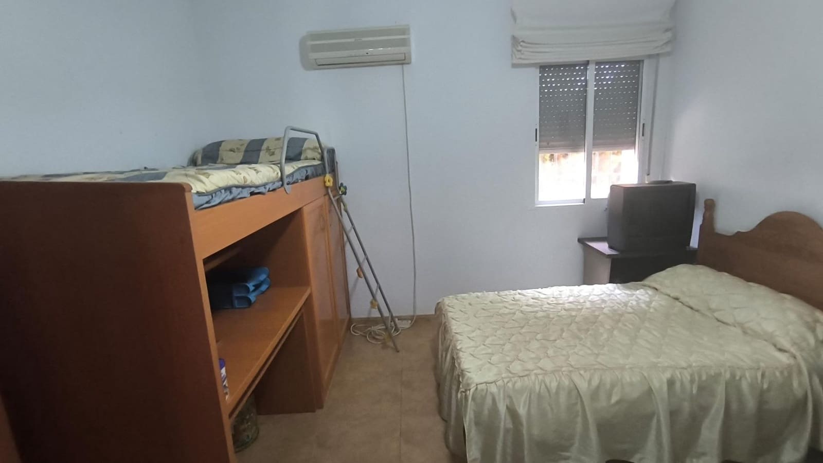 3 chambre Finca/Maison de Campagne à vendre à El Higueron avec piscine - 171 500 € (Ref: 9360056)