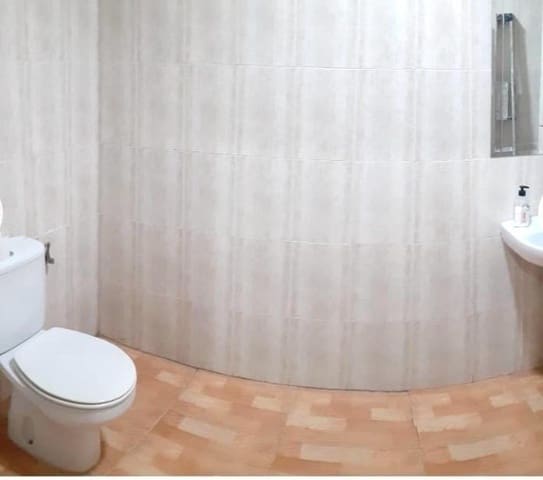 Kommersiell til salgs i Ciudad Jardín, Córdoba by - € 75 000 (Ref: 9360058)