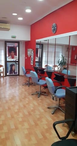 Kommersiell til salgs i Ciudad Jardín, Córdoba by - € 75 000 (Ref: 9360058)