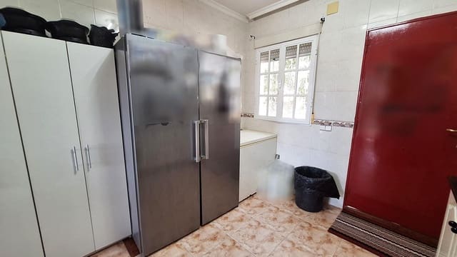 3 soveværelse Villa til salg i Villarrubia, Córdoba by med swimmingpool garage - € 249.500 (Ref: 9360060)