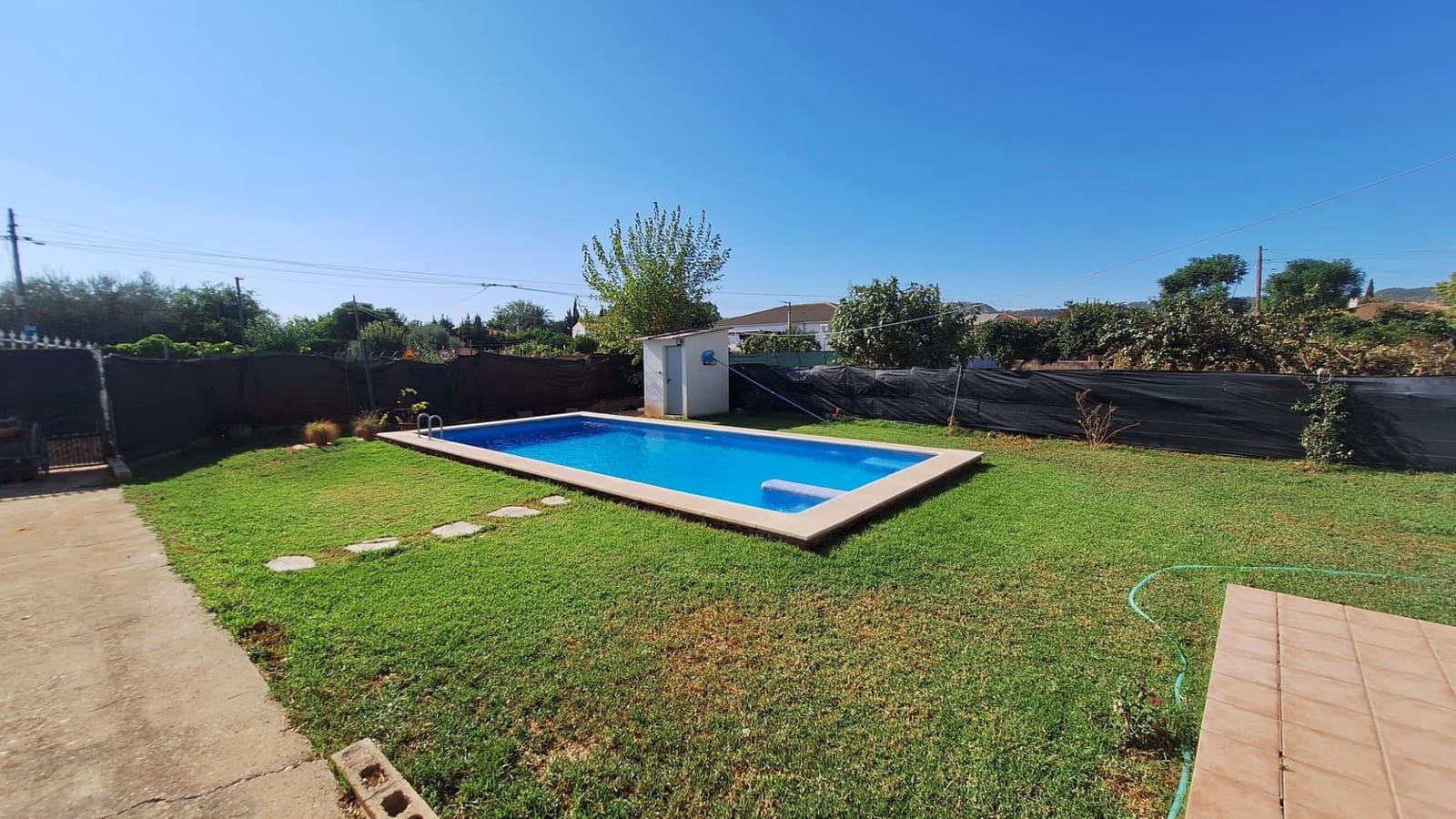 3 soveværelse Villa til salg i Cordoba by med swimmingpool garage - € 249.500 (Ref: 9360060)