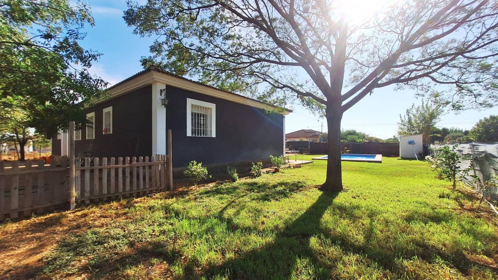 3 soveværelse Villa til salg i Cordoba by med swimmingpool garage - € 249.500 (Ref: 9360060)