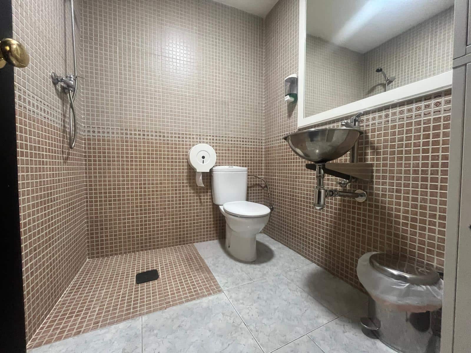 3 camera da letto Commerciale in vendita in Cordova citta - 169.900 € (Rif: 9360061)