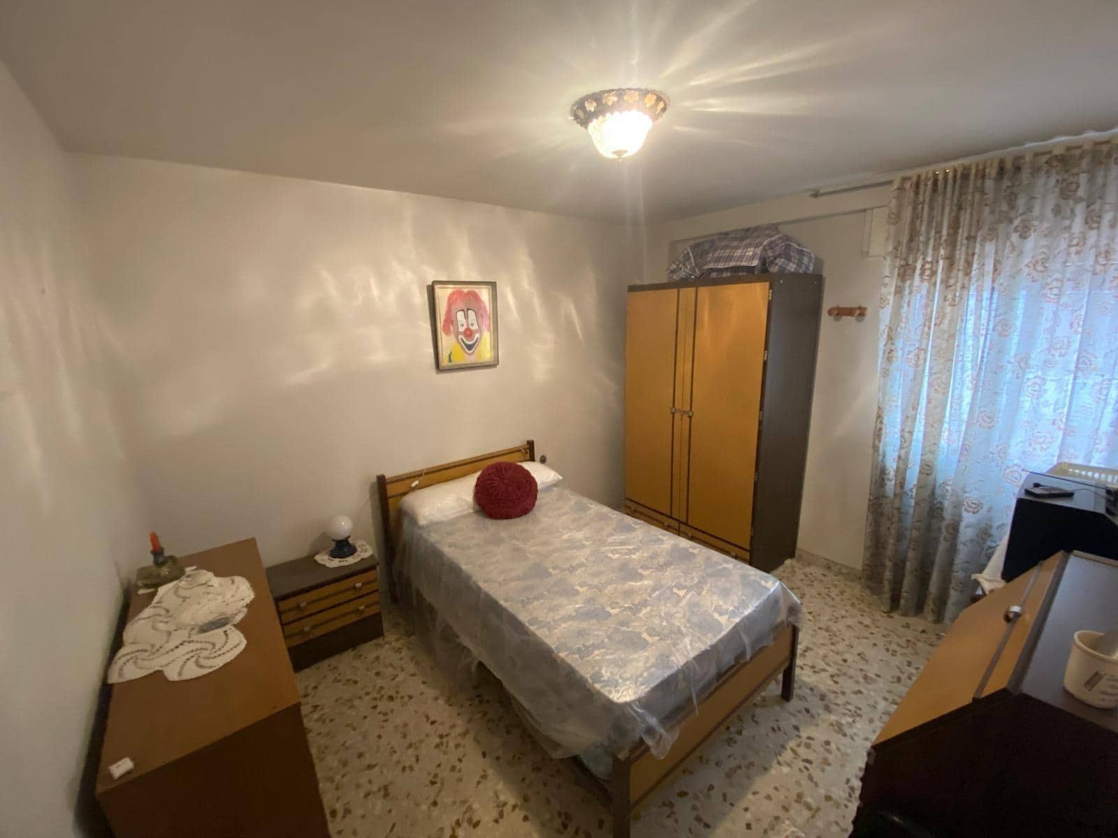 Piso de 4 habitaciones en Córdoba ciudad en venta - 169.900 € (Ref: 9360063)