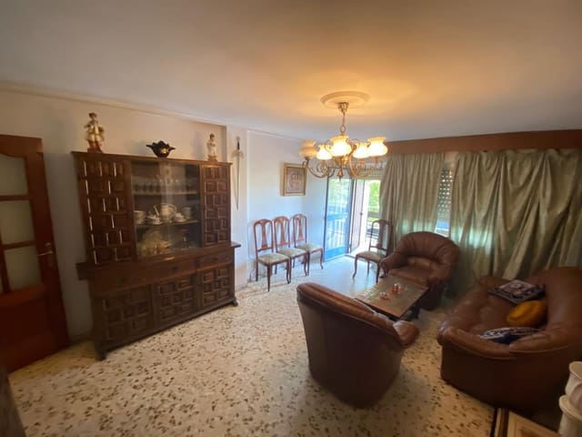 Piso de 4 habitaciones en Parque Cruz Conde, Córdoba ciudad en venta - 169.900 € (Ref: 9360063)