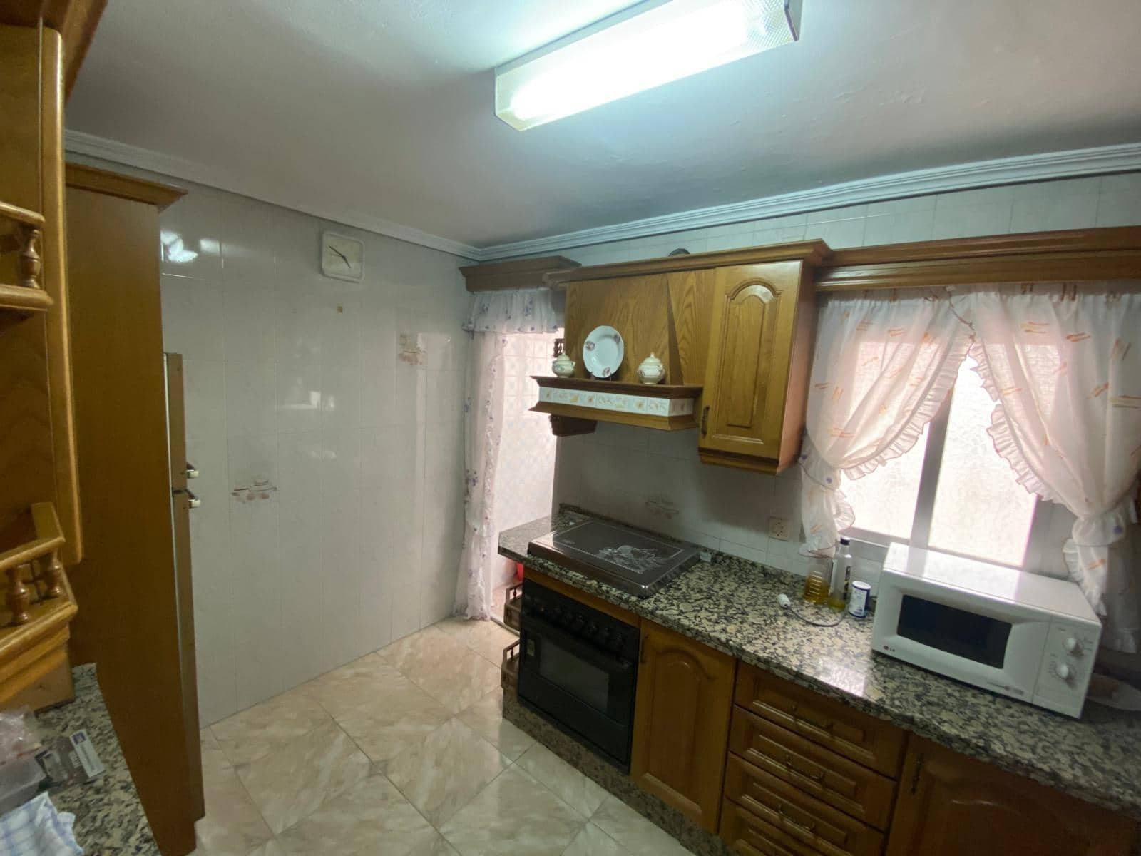 Piso de 4 habitaciones en Córdoba ciudad en venta - 169.900 € (Ref: 9360063)