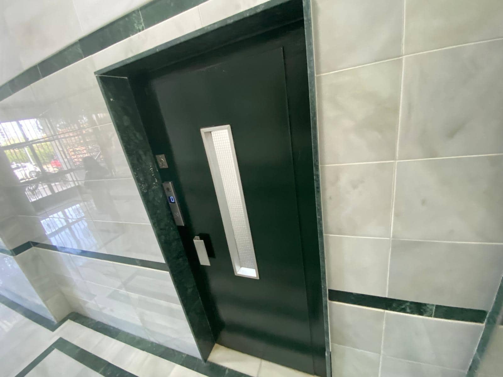 Piso de 4 habitaciones en Córdoba ciudad en venta - 169.900 € (Ref: 9360063)