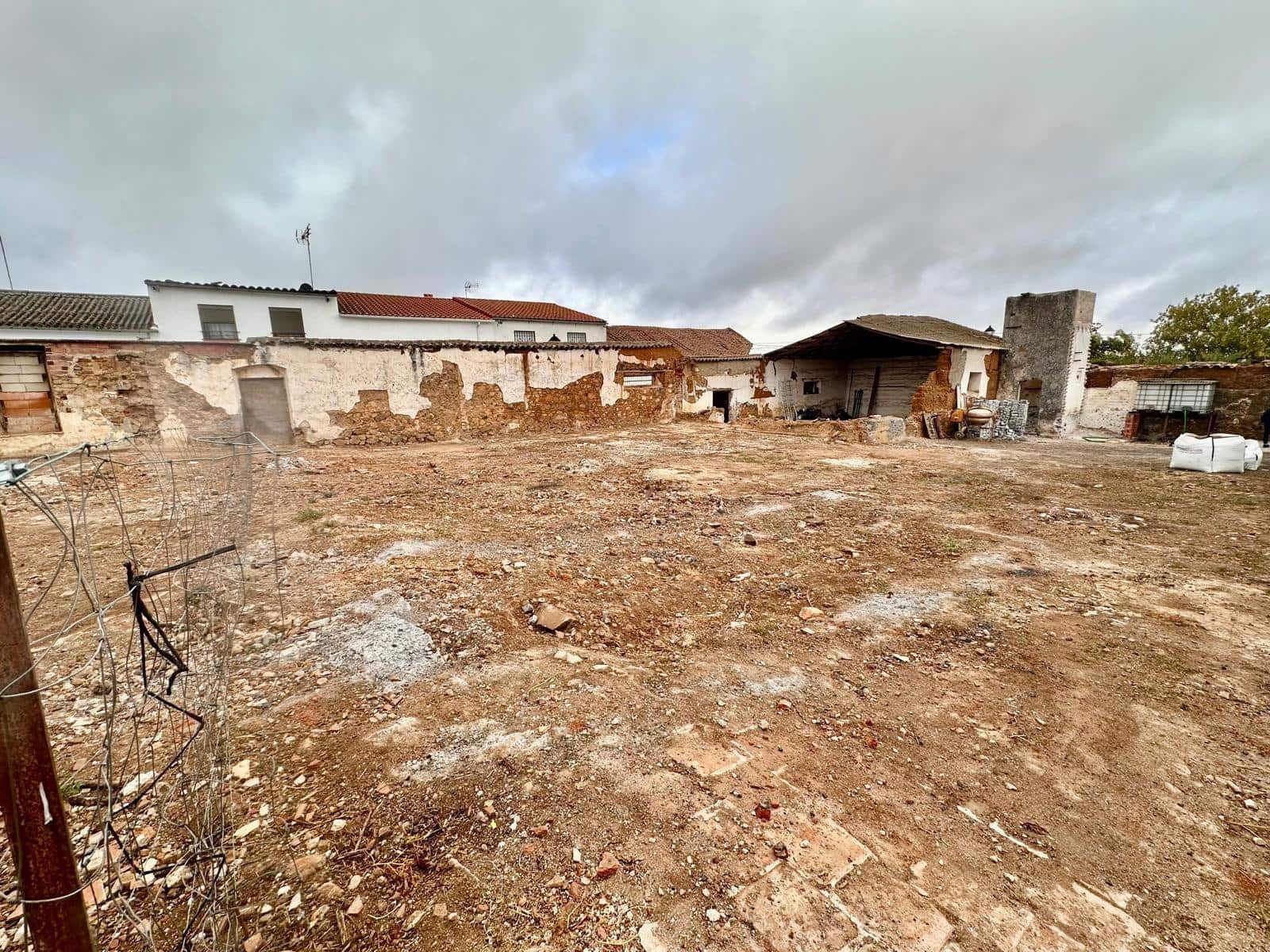 Byggegrund til salg i Fuente Obejuna - € 50.000 (Ref: 9360064)