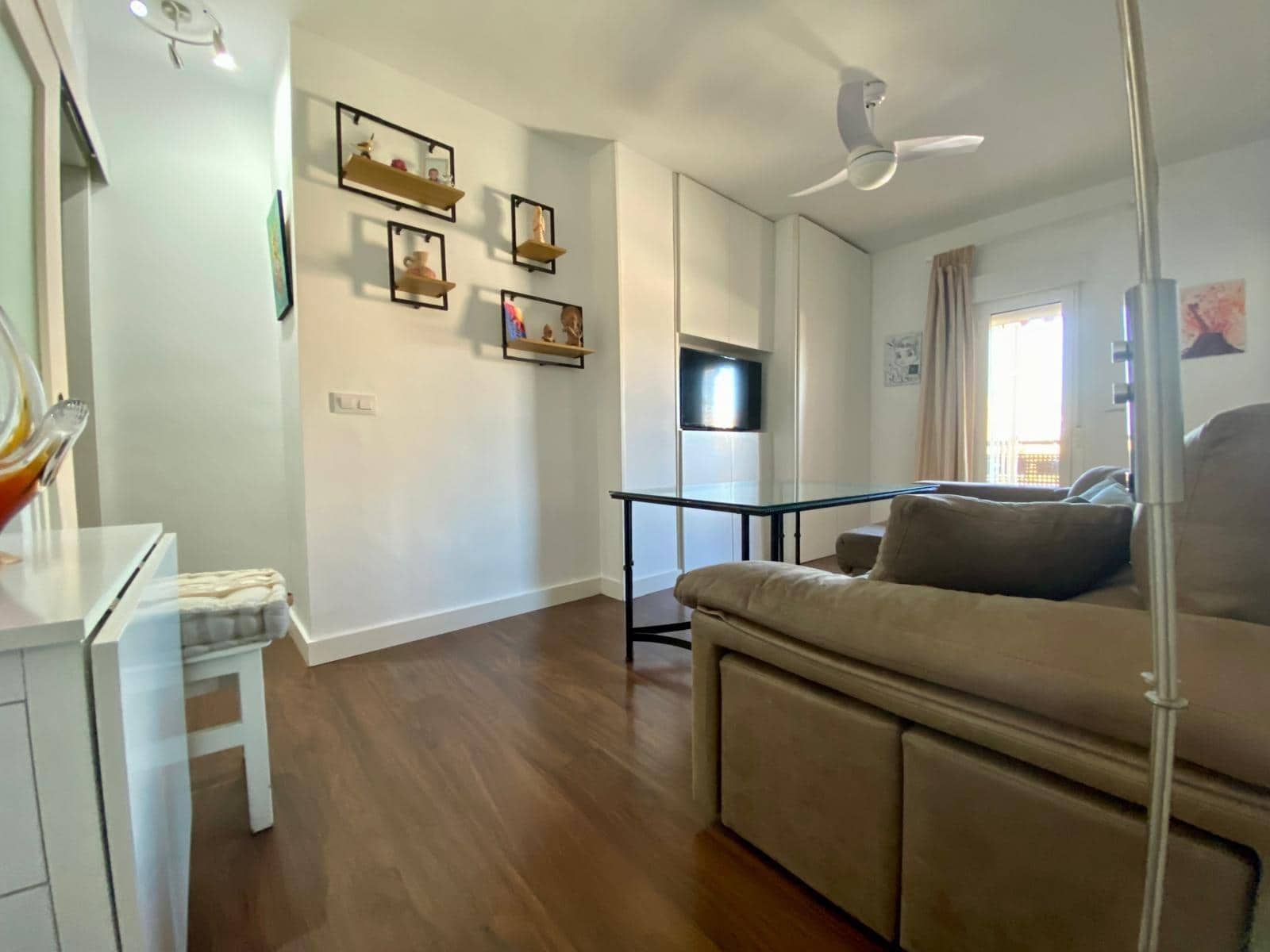 4 bedroom Flat for sale in Cordoba city with garage - € 150,000 (Ref: 9360066)