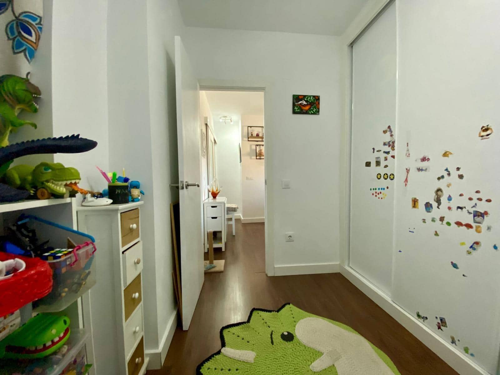 4 bedroom Flat for sale in Cordoba city with garage - € 150,000 (Ref: 9360066)