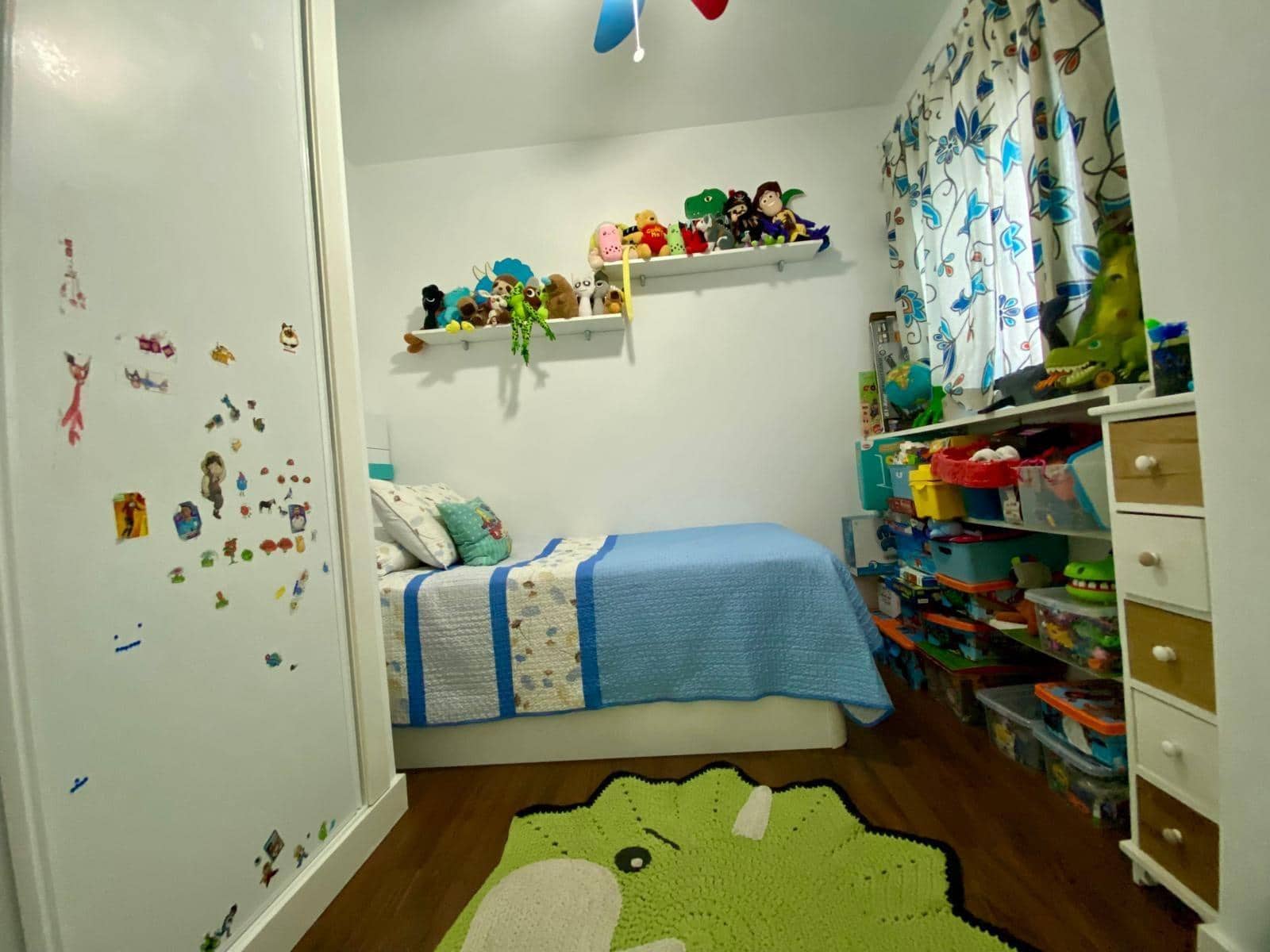 4 bedroom Flat for sale in Cordoba city with garage - € 150,000 (Ref: 9360066)