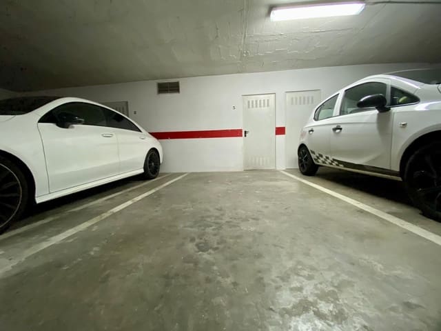 Garage in vendita in Cordova città - 20.000 € (Rif: 9360070)