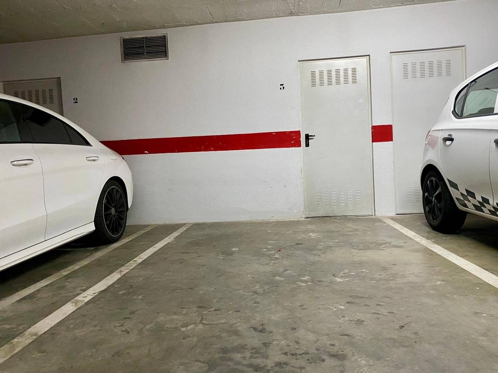 Garage in vendita in Cordova citta - 20.000 € (Rif: 9360070)