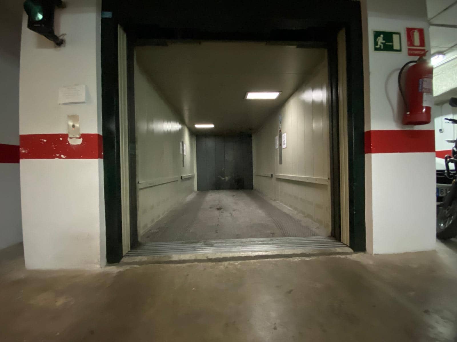 Garage in vendita in Cordova citta - 20.000 € (Rif: 9360070)