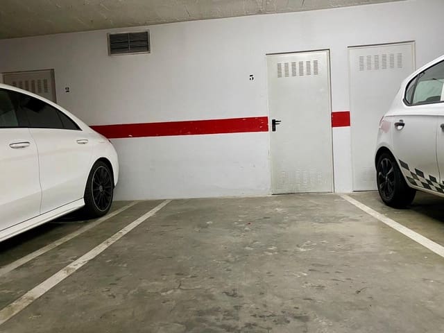 Garage in vendita in Cordova città - 20.000 € (Rif: 9360070)