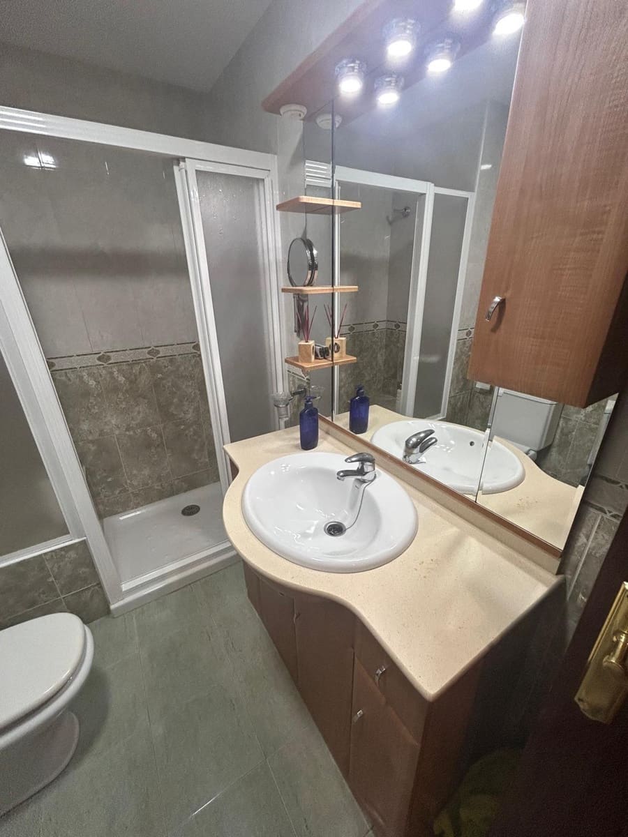 3 soverom Hus til salgs i Cordoba by med svømmebasseng garasje - € 340 000 (Ref: 9360073)