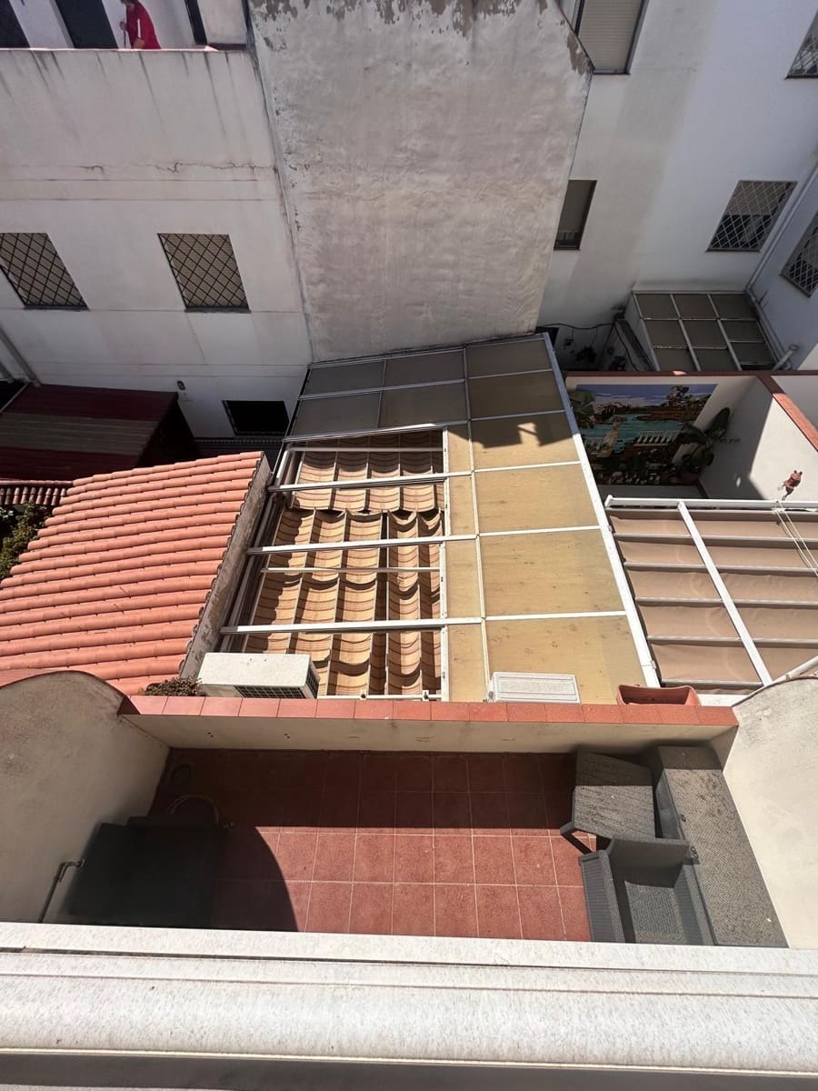 3 soverom Hus til salgs i Cordoba by med svømmebasseng garasje - € 340 000 (Ref: 9360073)