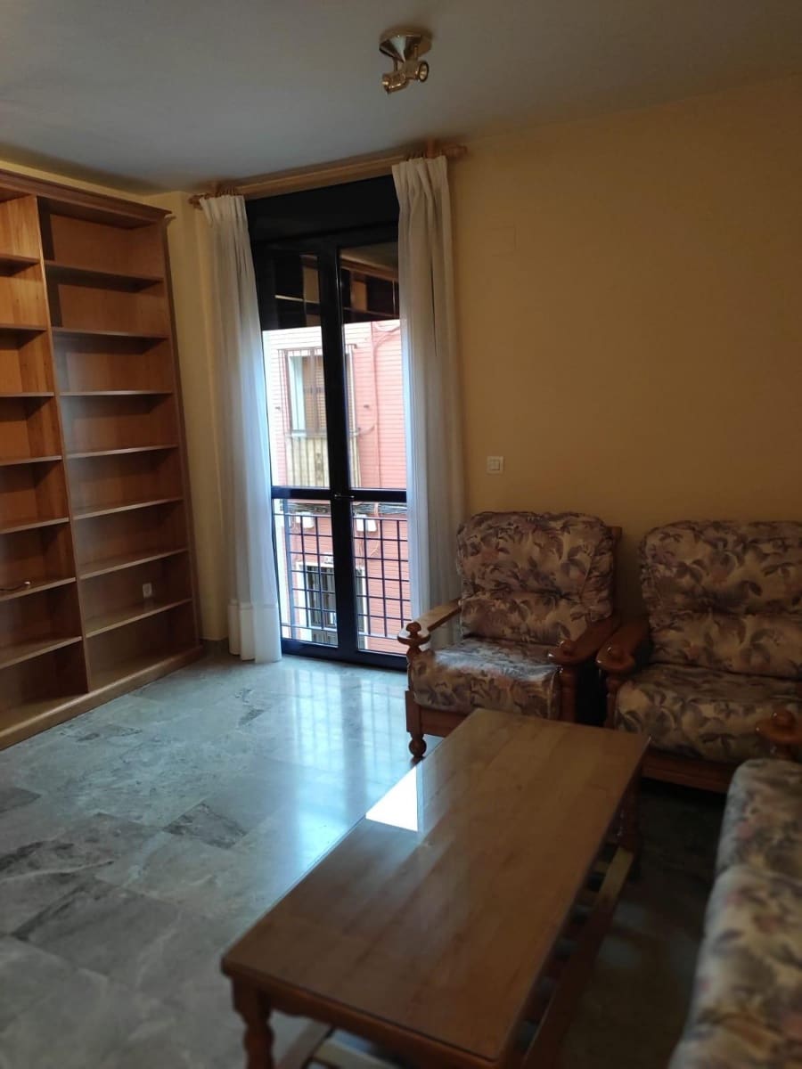 2 bedroom Flat for sale in Cordoba city - € 184,500 (Ref: 9360076)