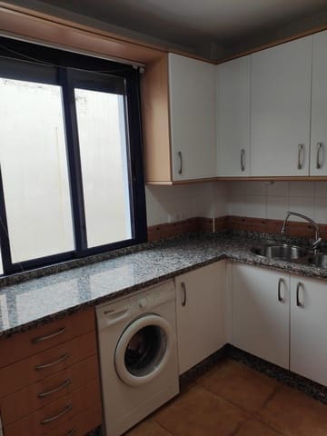 2 bedroom Flat for sale in Córdoba city - € 184,500 (Ref: 9360076)