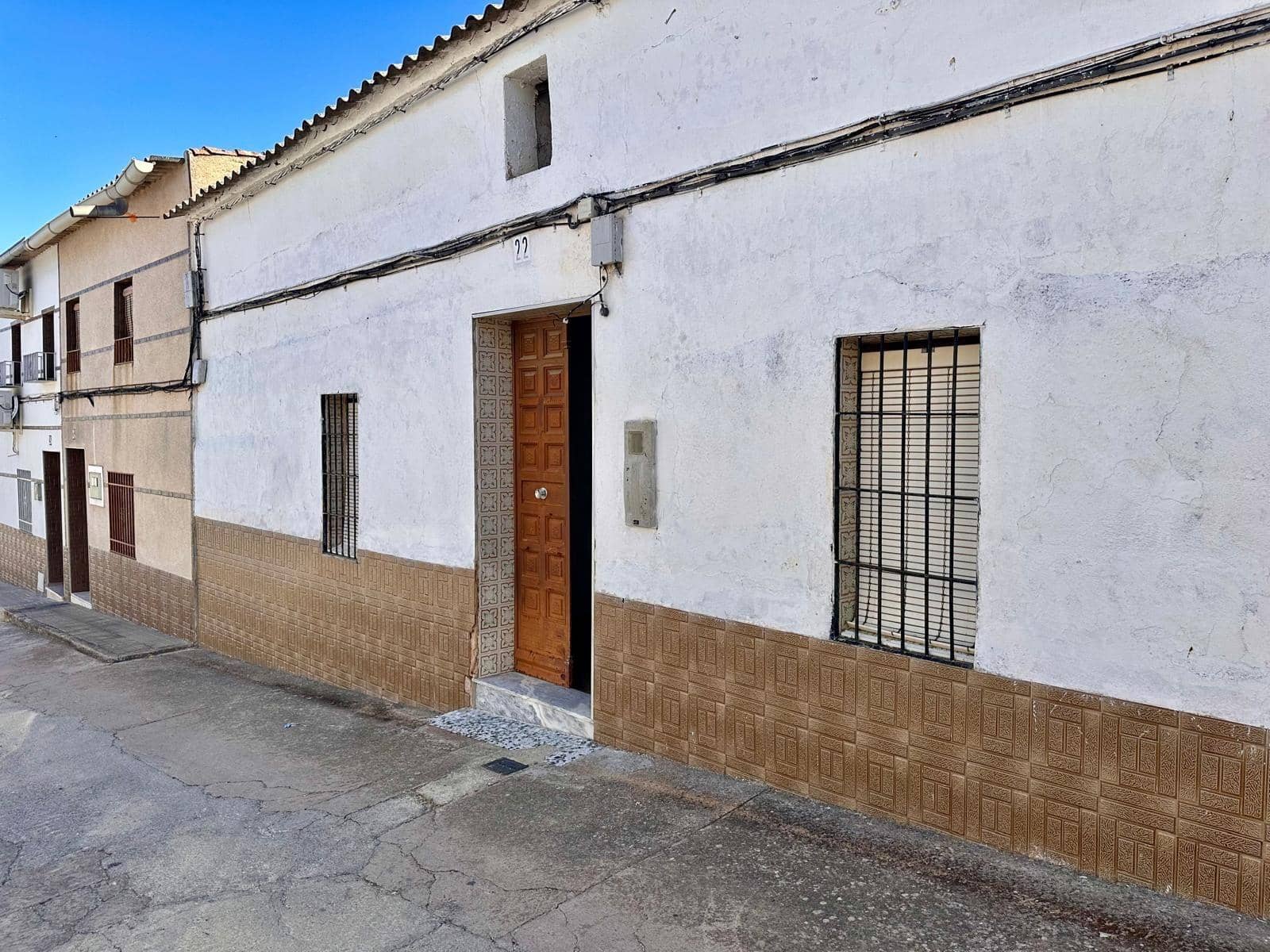 5 bedroom Finca/Country House for sale in Fuente Obejuna - € 12,000 (Ref: 9360078)