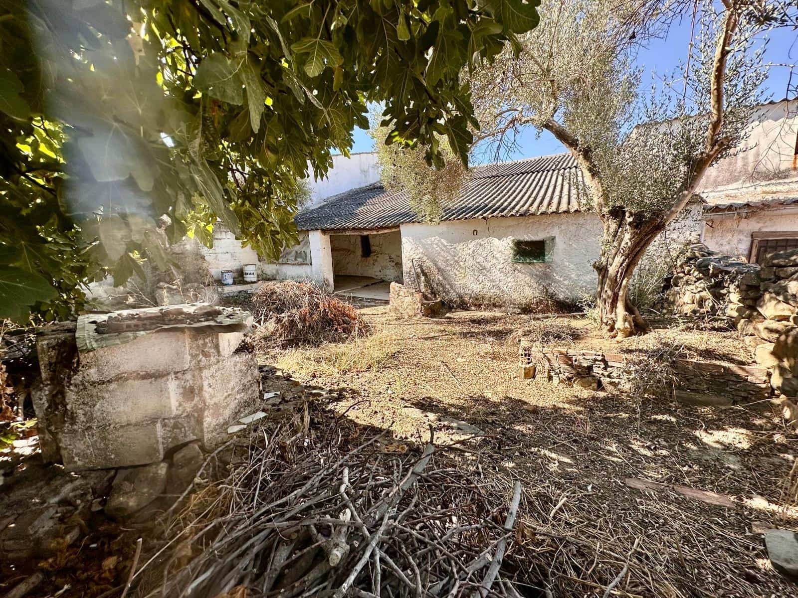 5 bedroom Finca/Country House for sale in Fuente Obejuna - € 12,000 (Ref: 9360078)