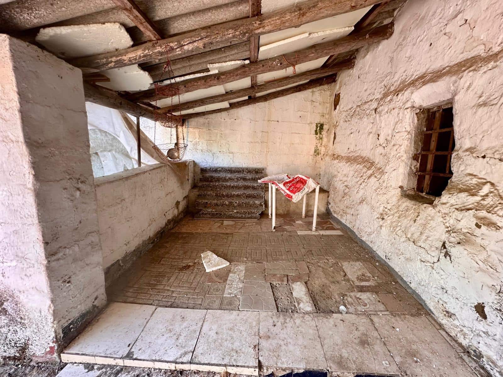 5 bedroom Finca/Country House for sale in Fuente Obejuna - € 12,000 (Ref: 9360078)