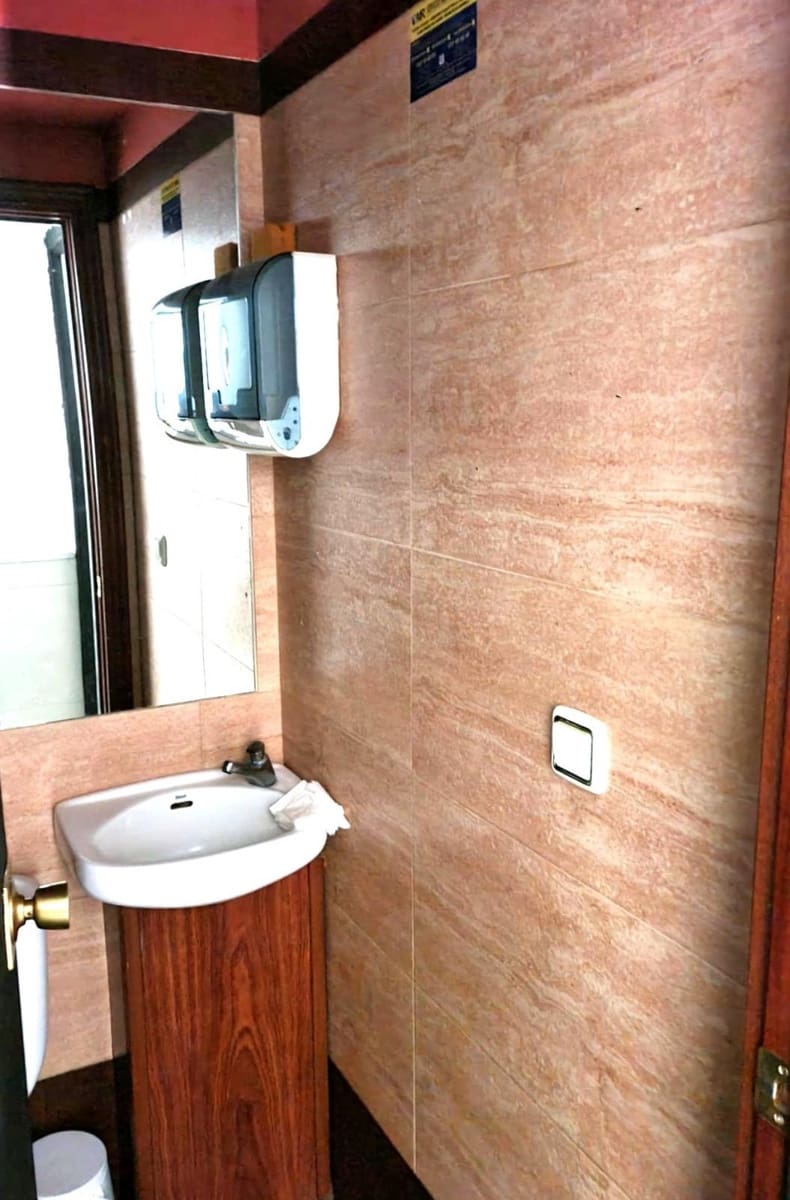 Commercieel te koop in Cordoba stad - € 79.500 (Ref: 9360079)