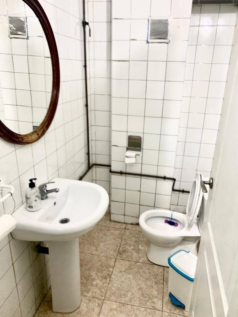 Kommersiell til salgs i Cordoba by - € 110 000 (Ref: 9360084)