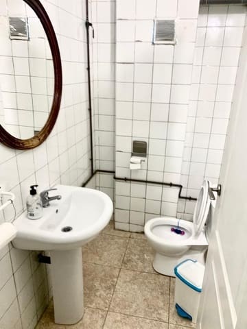 Kommersiell til salgs i Ciudad Jardín, Córdoba by - € 110 000 (Ref: 9360084)