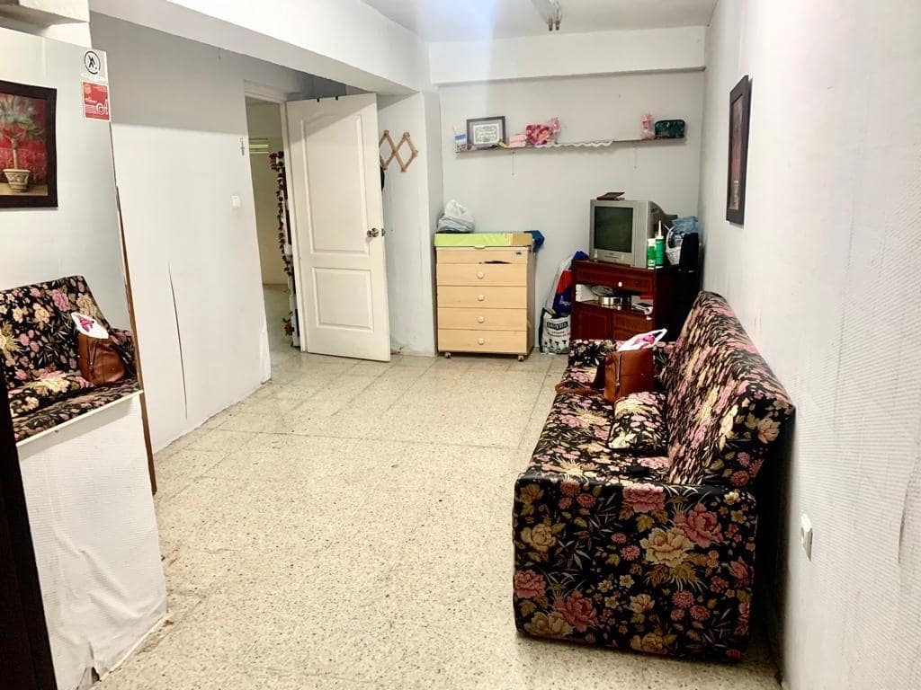 Kommersiell til salgs i Cordoba by - € 110 000 (Ref: 9360084)