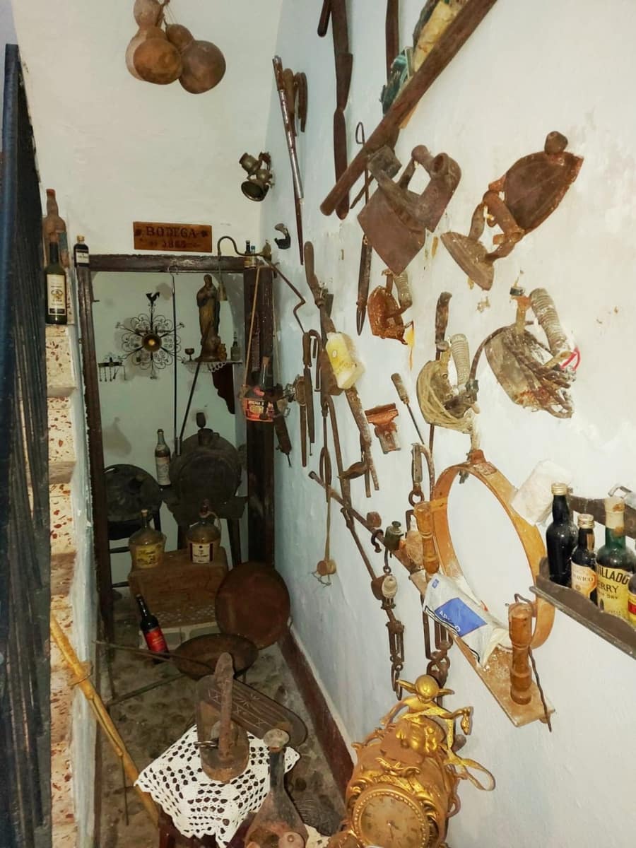 8 makuuhuone Omakotitalo myytävänä paikassa Cordoba kaupunki - 325 000 € (Ref: 9360085)