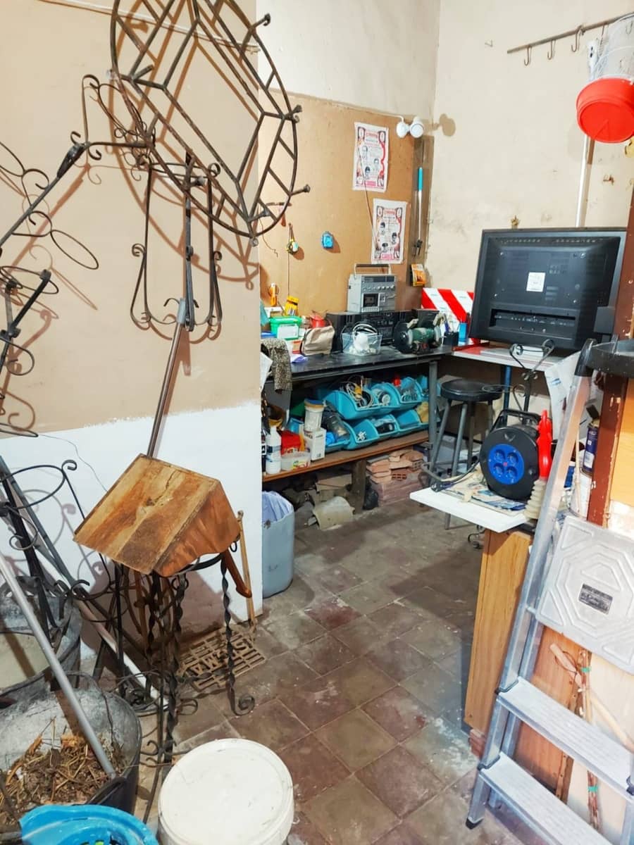 8 makuuhuone Omakotitalo myytävänä paikassa Cordoba kaupunki - 325 000 € (Ref: 9360085)